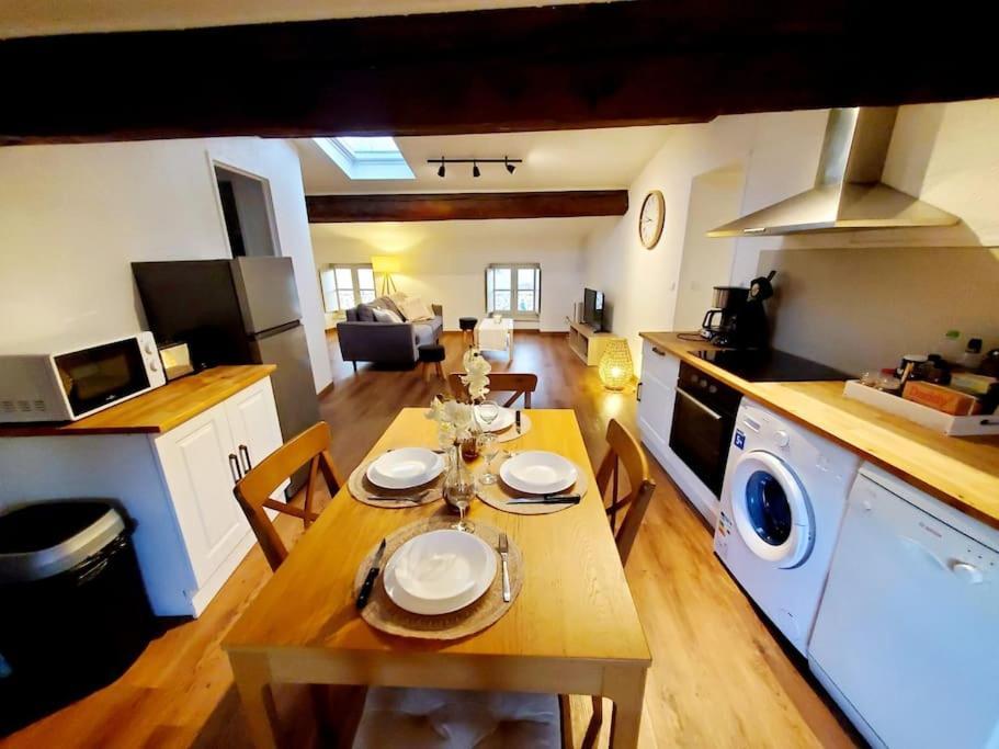 Appartement Chaleureux Au Pied De La Cite Avec Parking カルカソンヌ エクステリア 写真