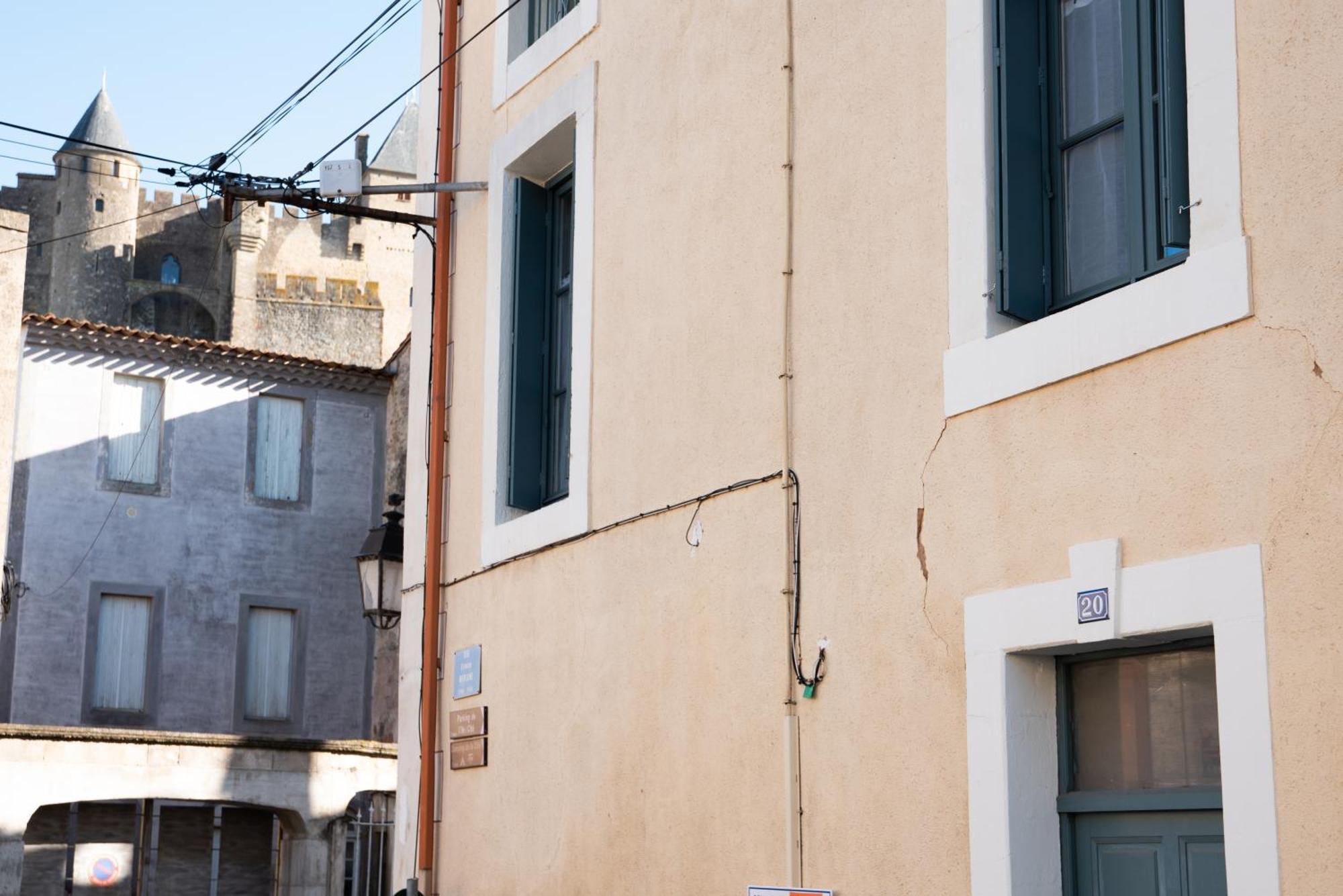 Appartement Chaleureux Au Pied De La Cite Avec Parking カルカソンヌ エクステリア 写真